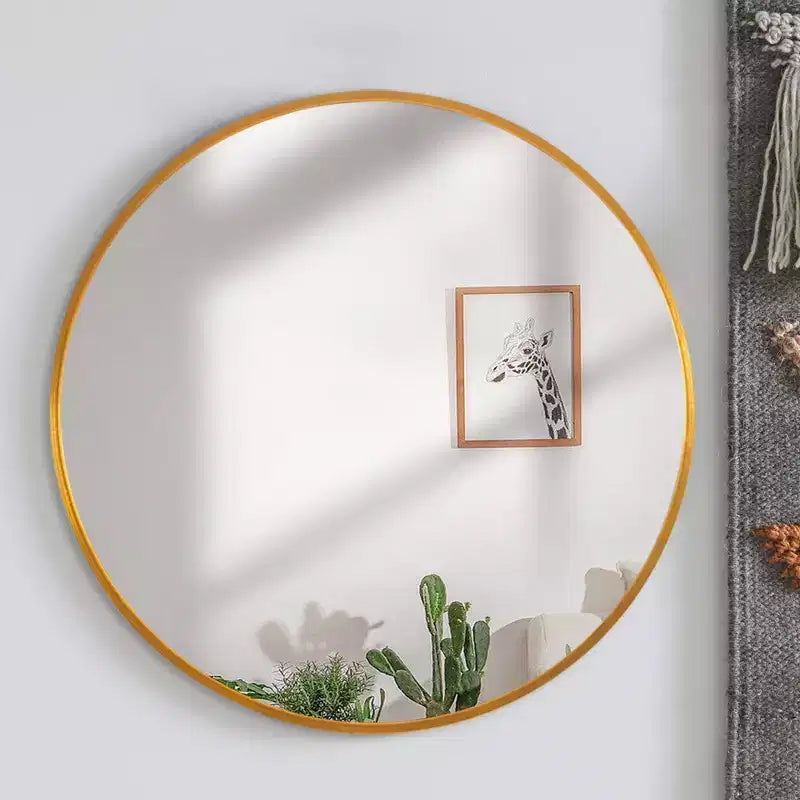 Specchio rotondo da appendere in alluminio con bordo sottile color oro