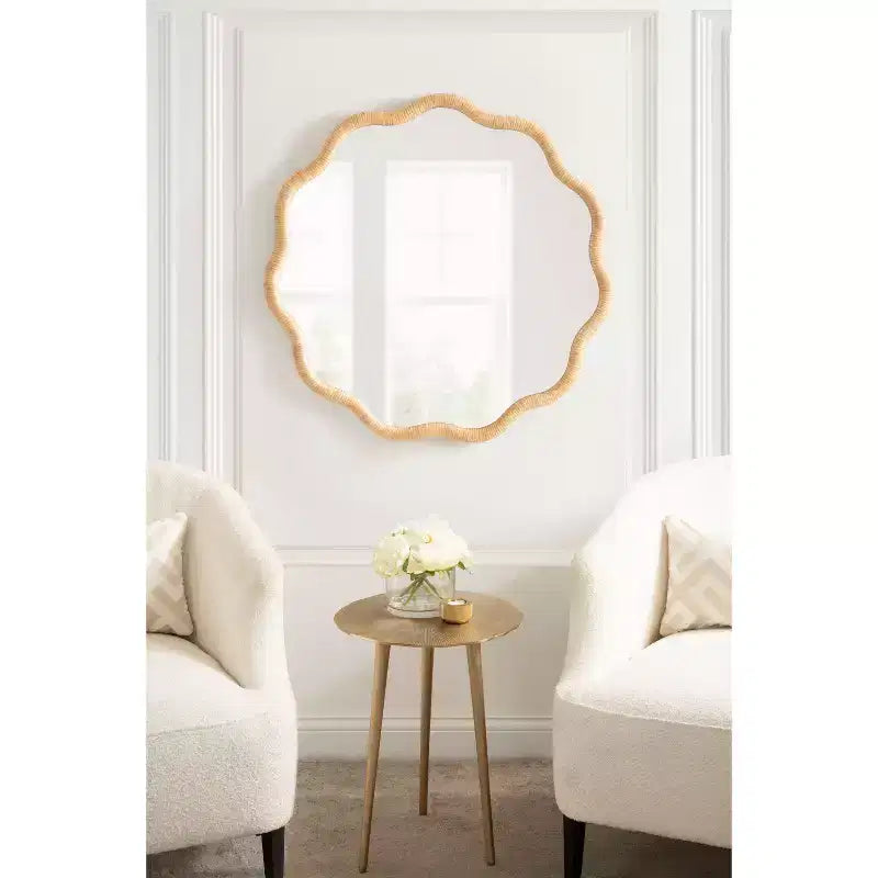Specchio da parete con cornice a conchiglia Rahfy