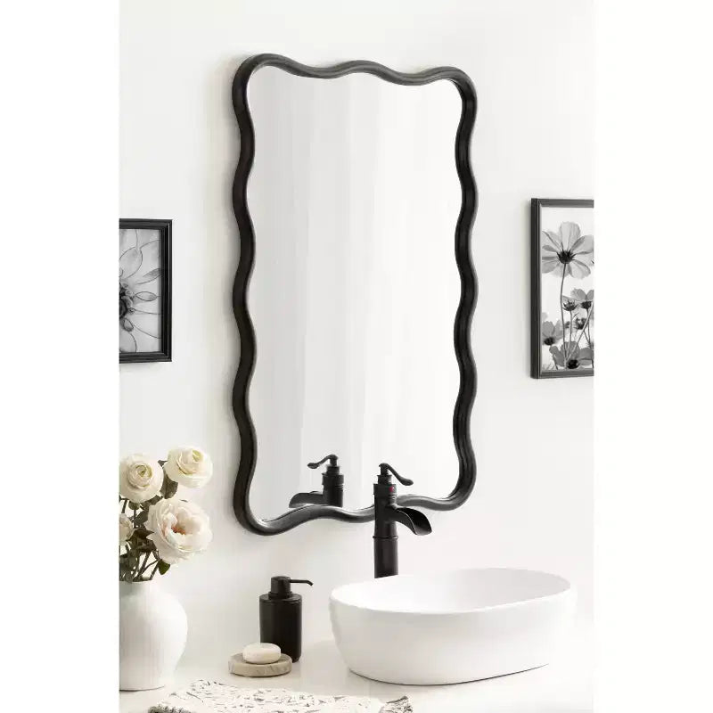 Specchio da parete rettangolare smerlato Talma 24x36