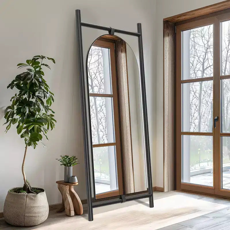 Specchio a figura intera da terra in legno massello ad arco extra-large
